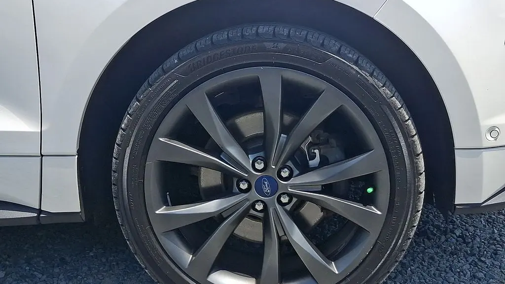 2015 Ford Edge Sport