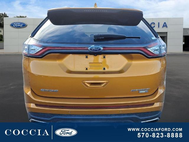 2015 Ford Edge - $14,990