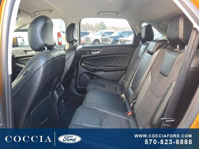 2015 Ford Edge - $14,990
