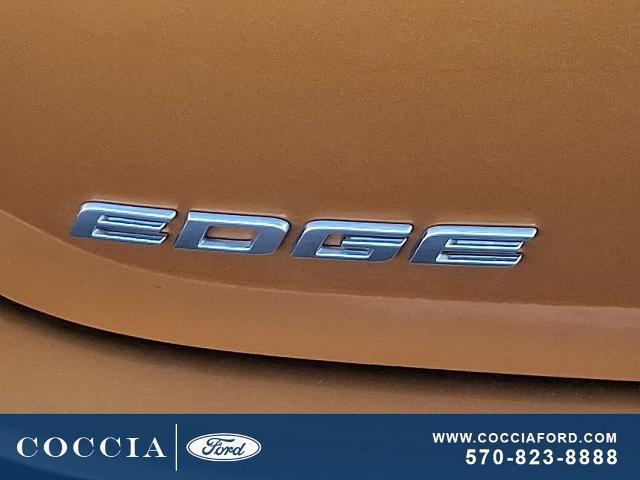 2015 Ford Edge - $14,990