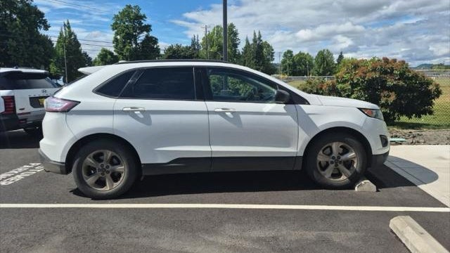 2015 Ford Edge SE