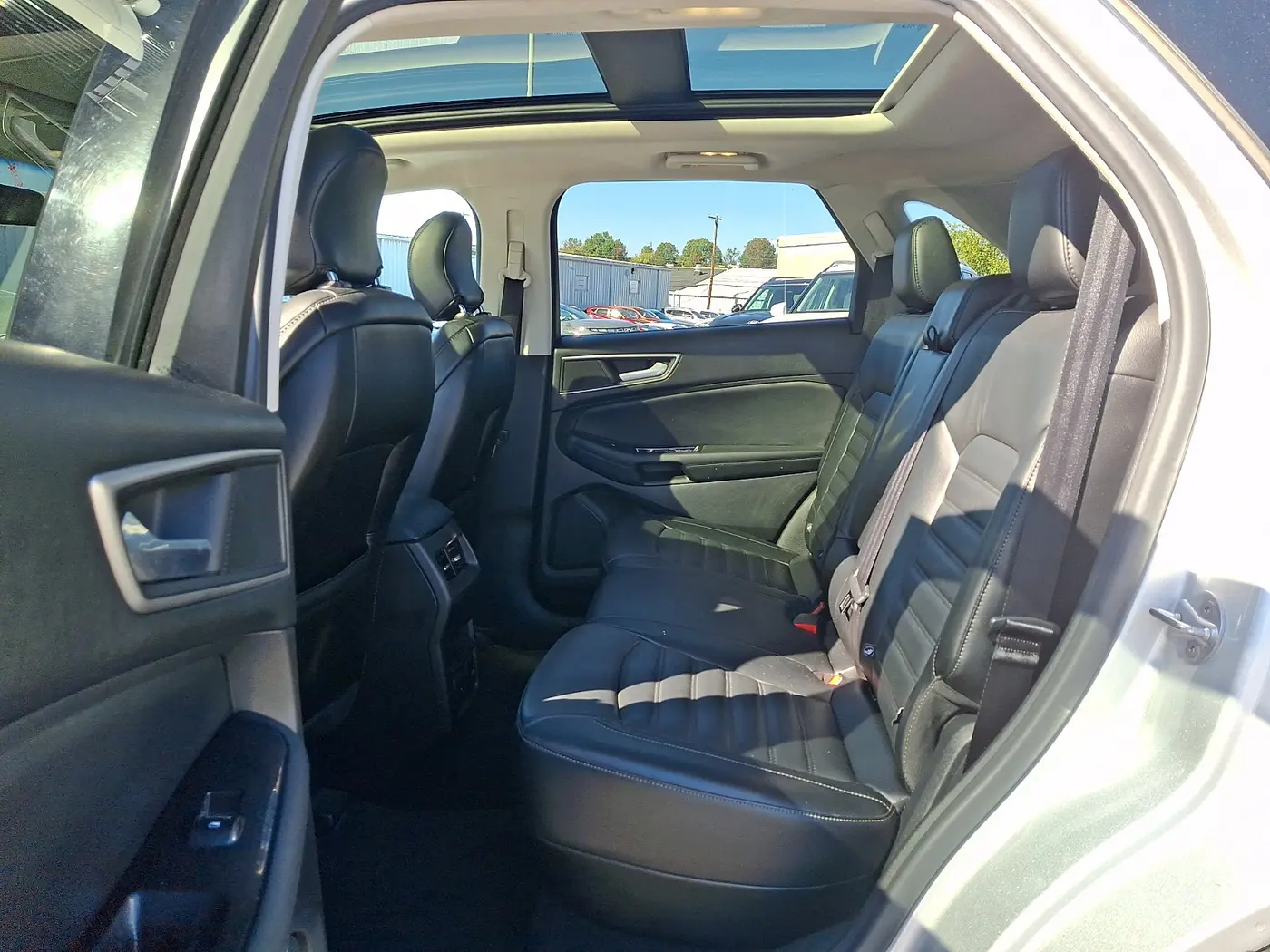 2015 Ford Edge - $12,155