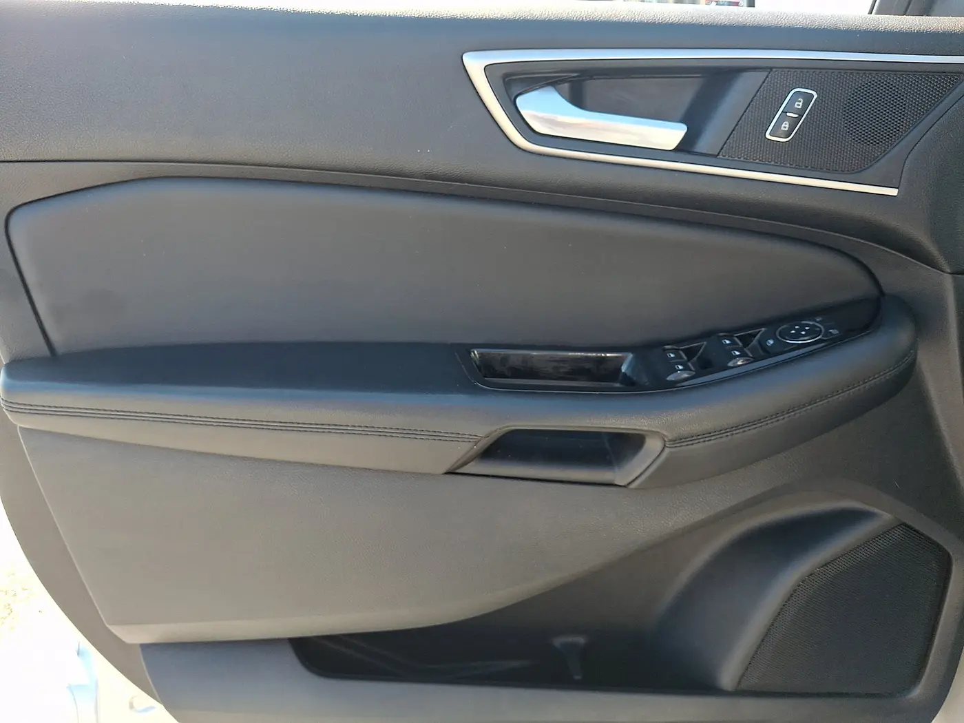 2015 Ford Edge - $12,155