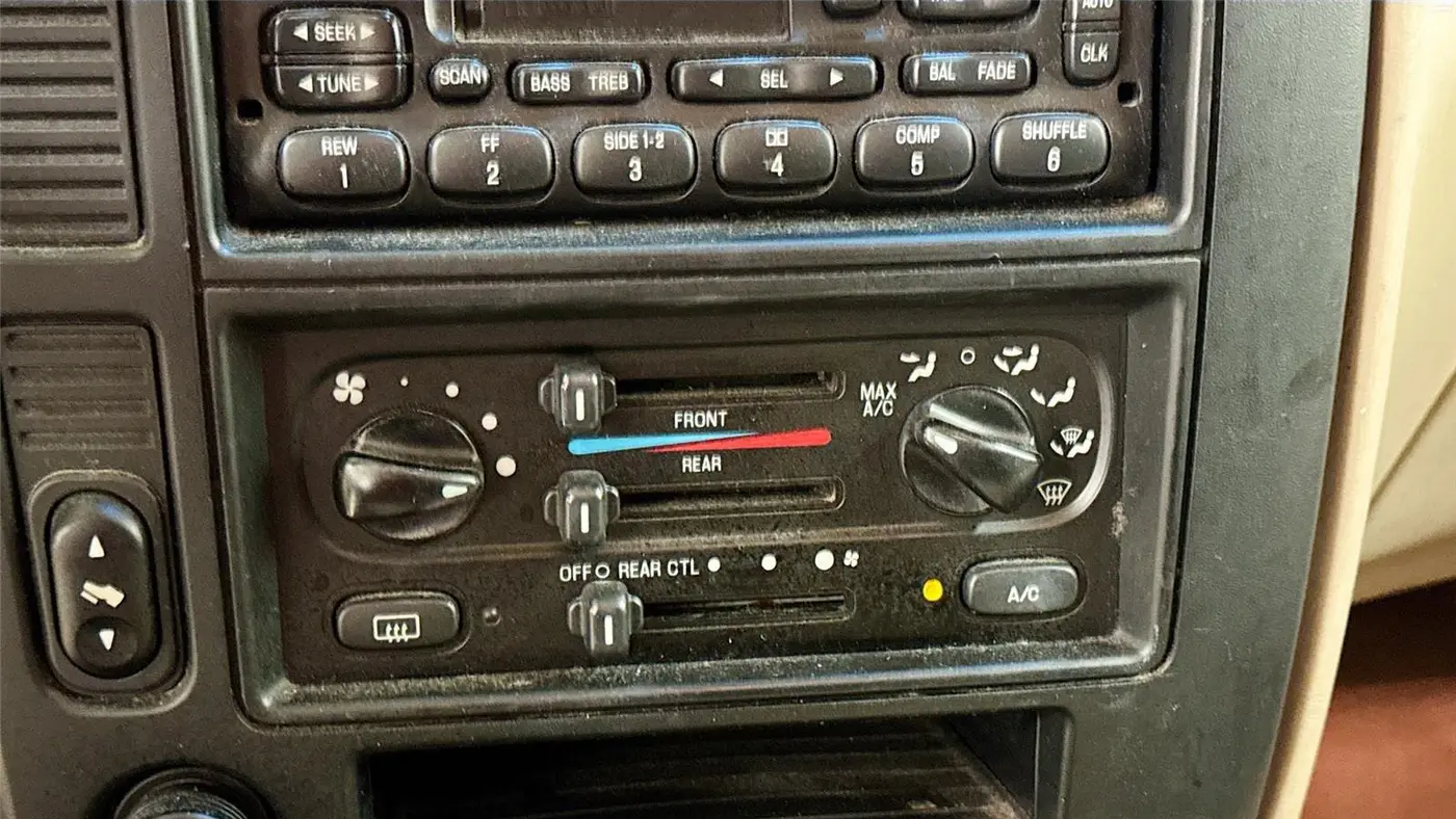 2002 Ford Windstar LX