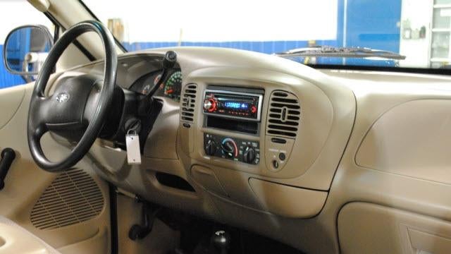 2004 Ford F-150 XL