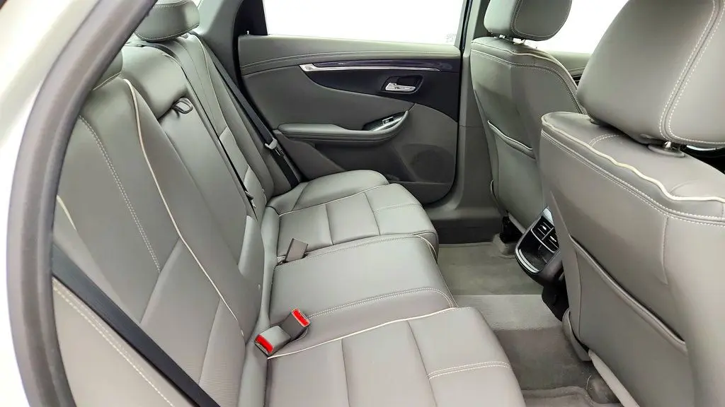 2016 Chevrolet Impala - $11,495