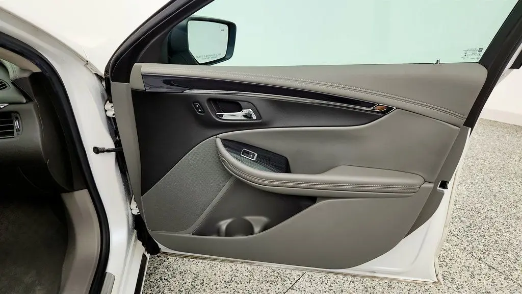 2016 Chevrolet Impala - $11,495
