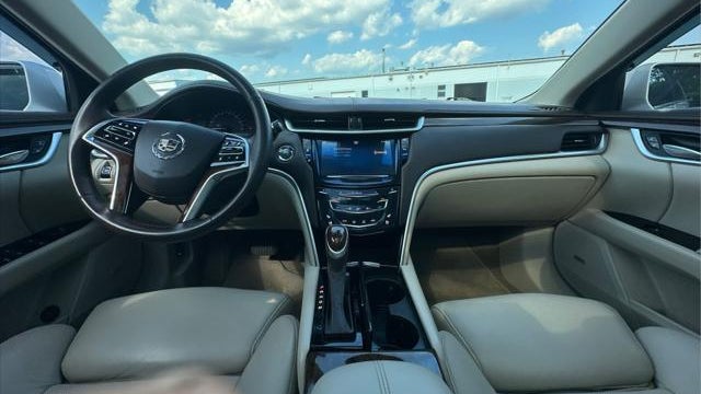 2013 Cadillac XTS Luxury Collection