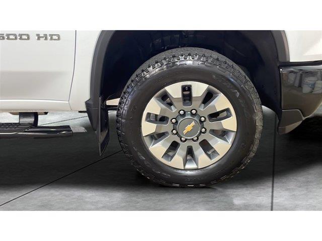 2026 Chevrolet Silverado Hd - $52,750
