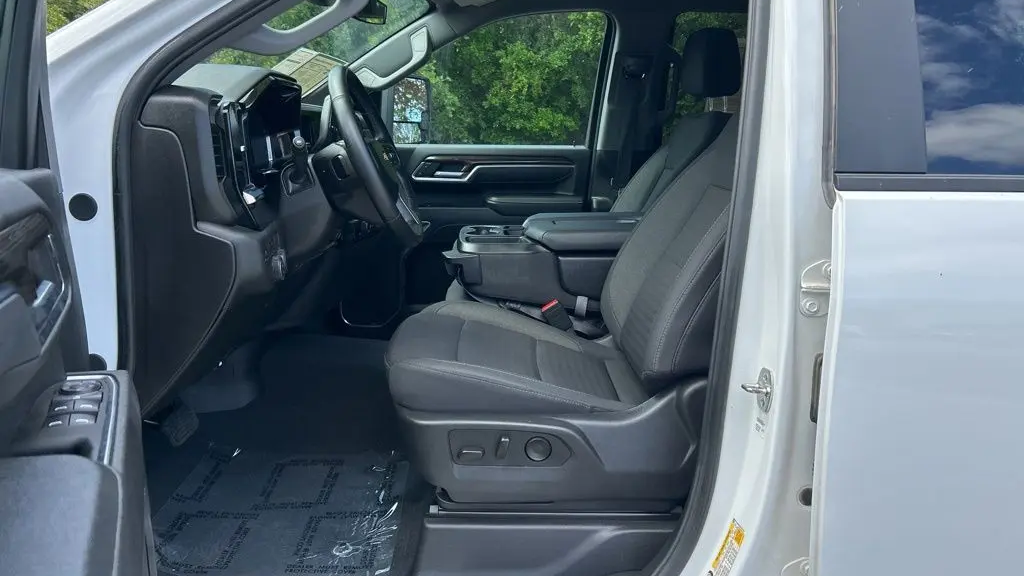 2025 Chevrolet Silverado 2500HD LT