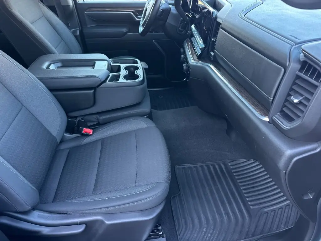 2025 Chevrolet Silverado Hd - $57,150