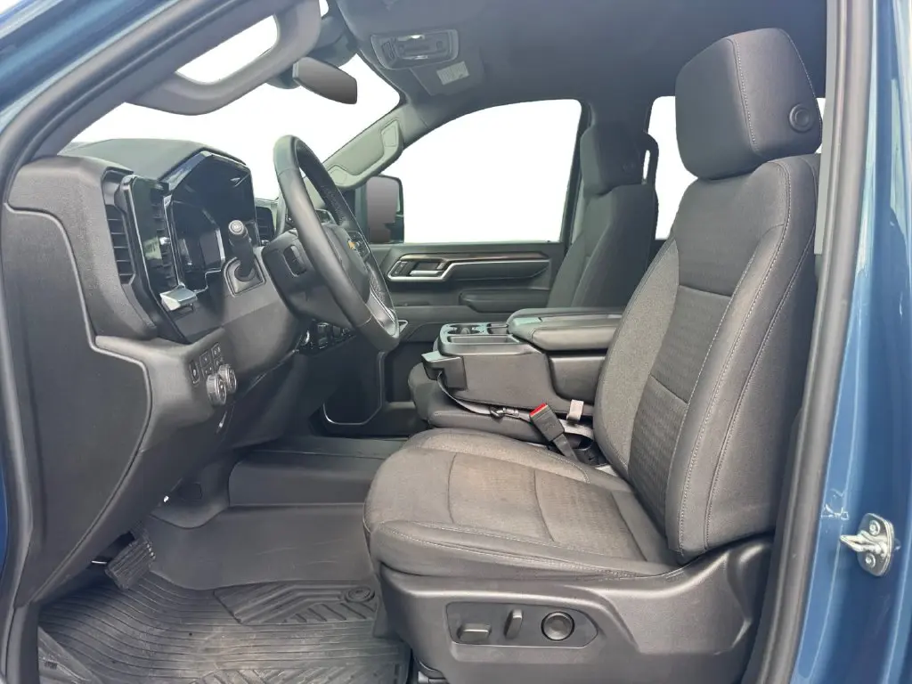 2026 Chevrolet Silverado Hd - $65,490