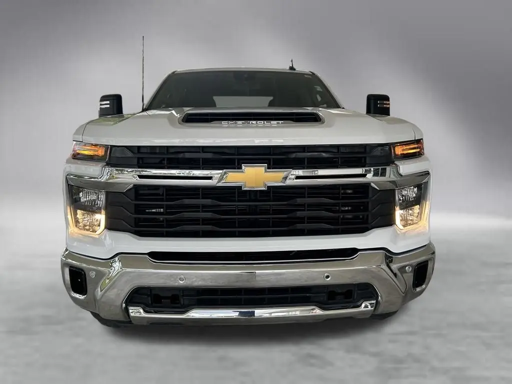 2026 Chevrolet Silverado Hd - $59,256