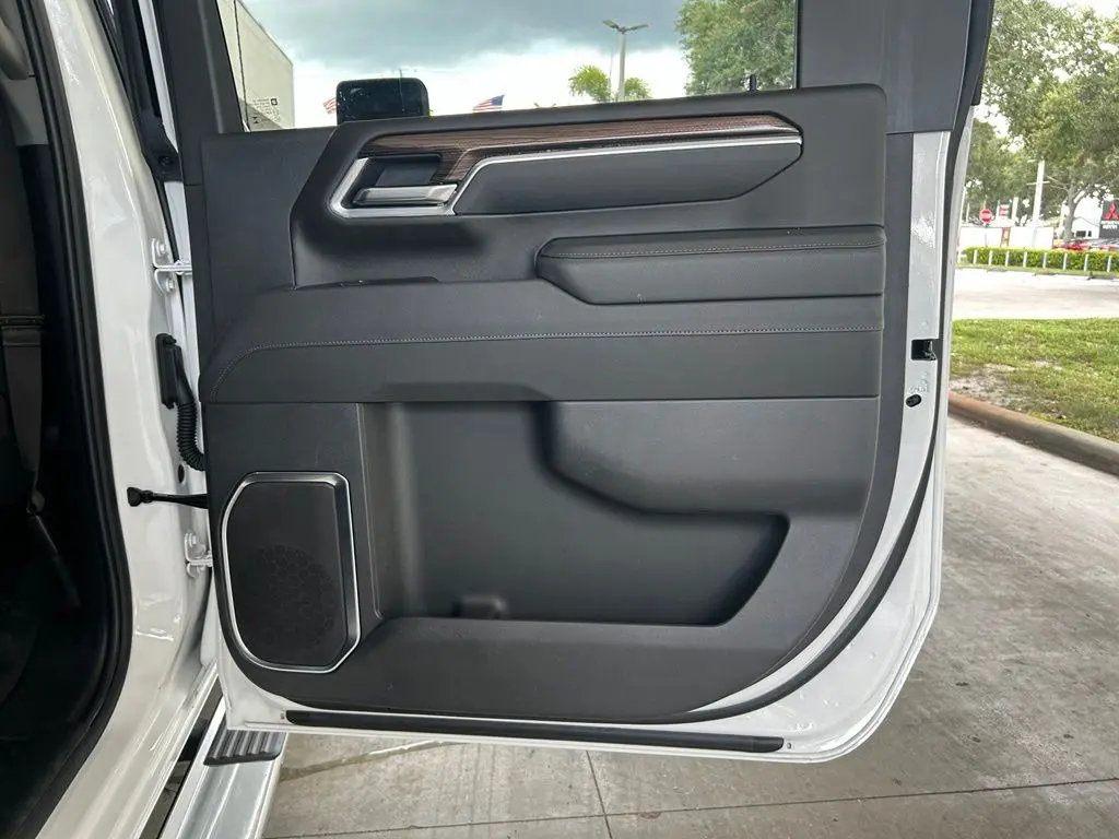 2026 Chevrolet Silverado Hd - $59,256