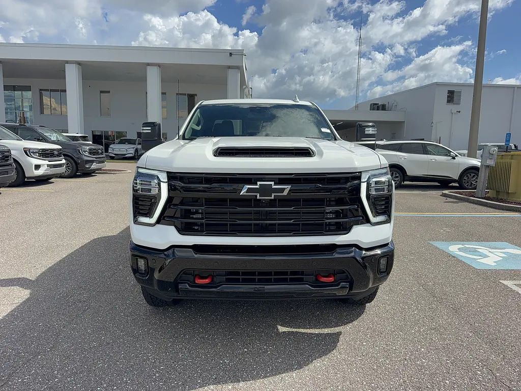 2026 Chevrolet Silverado Hd - $73,995