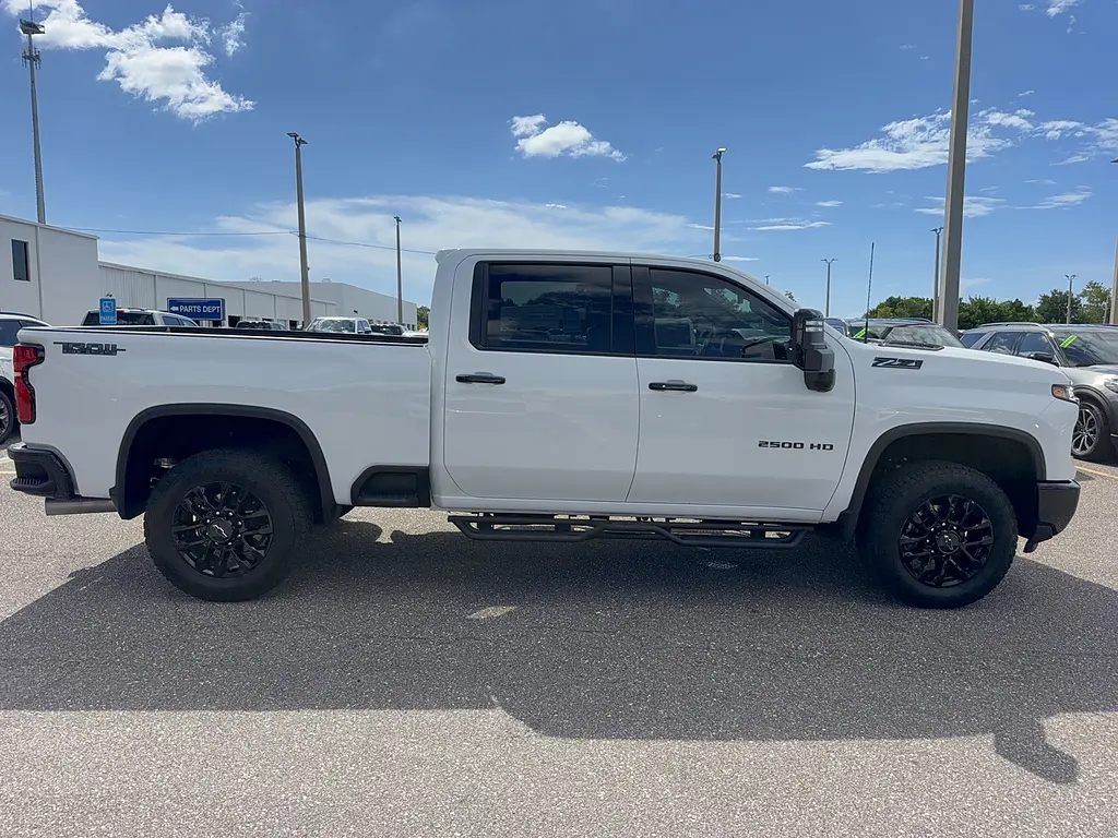 2026 Chevrolet Silverado Hd - $73,995