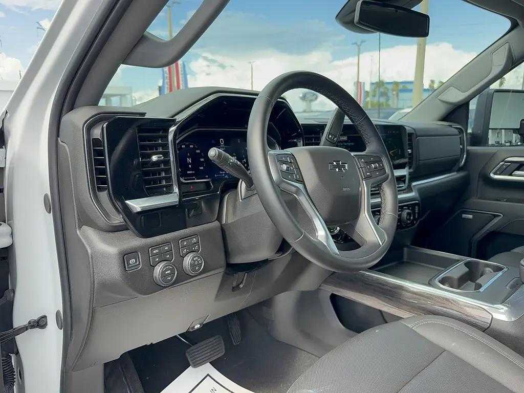 2026 Chevrolet Silverado Hd - $73,995