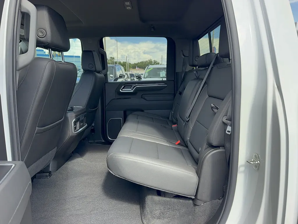 2026 Chevrolet Silverado Hd - $73,995