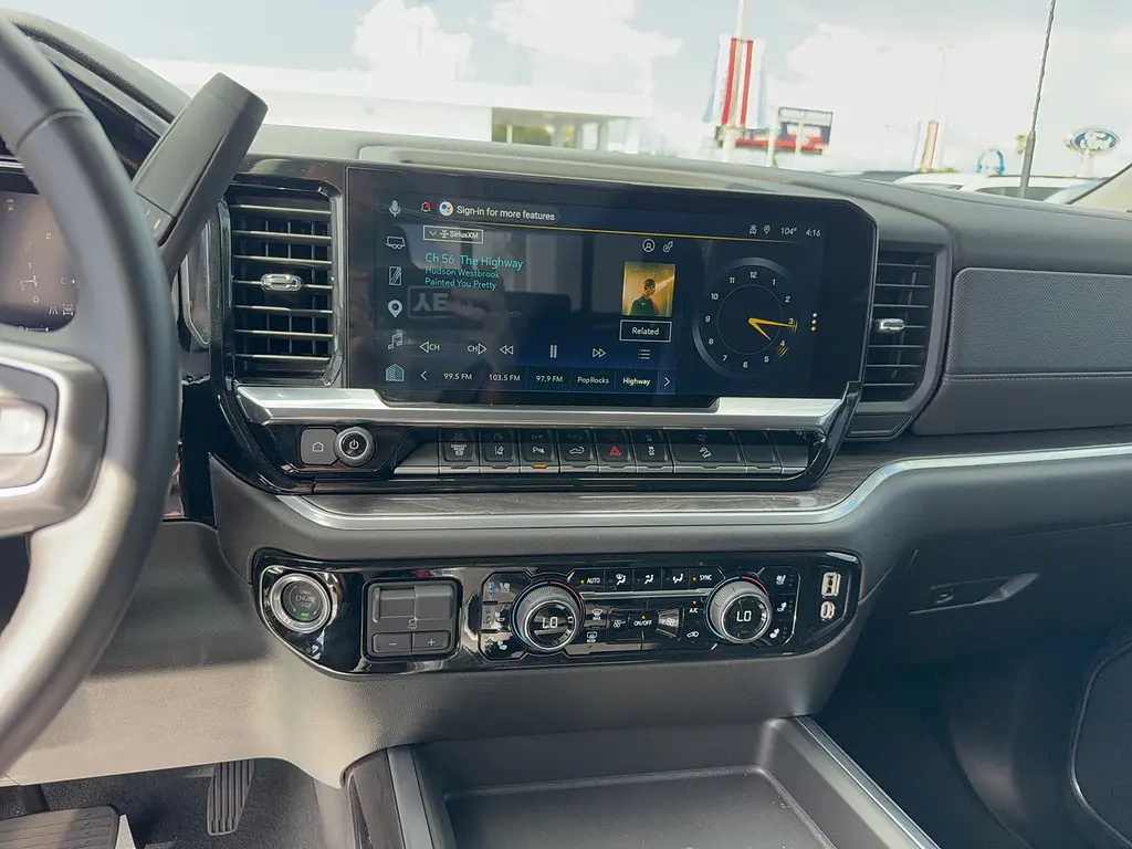 2026 Chevrolet Silverado Hd - $73,995