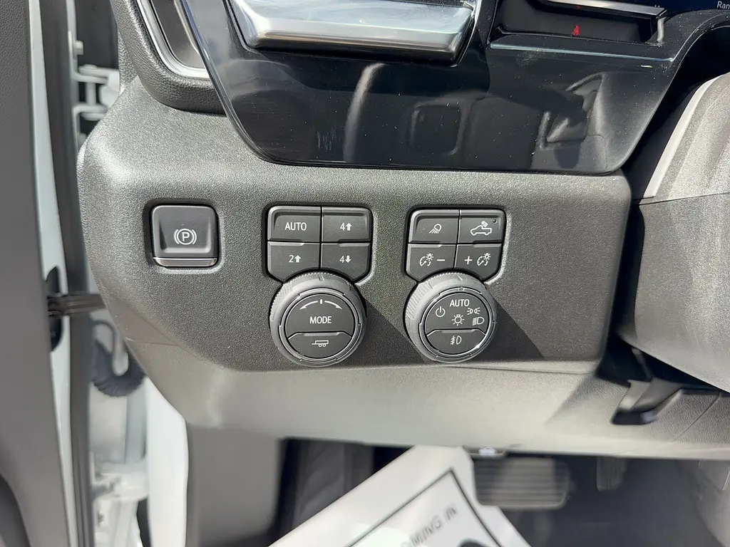 2026 Chevrolet Silverado Hd - $73,995