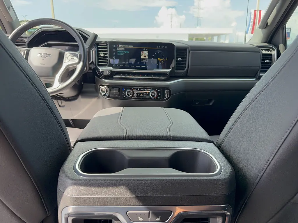 2026 Chevrolet Silverado Hd - $73,995