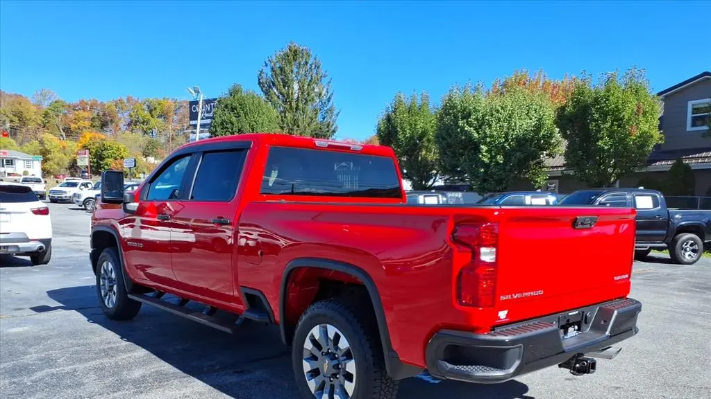 2025 Chevrolet Silverado 2500HD Custom