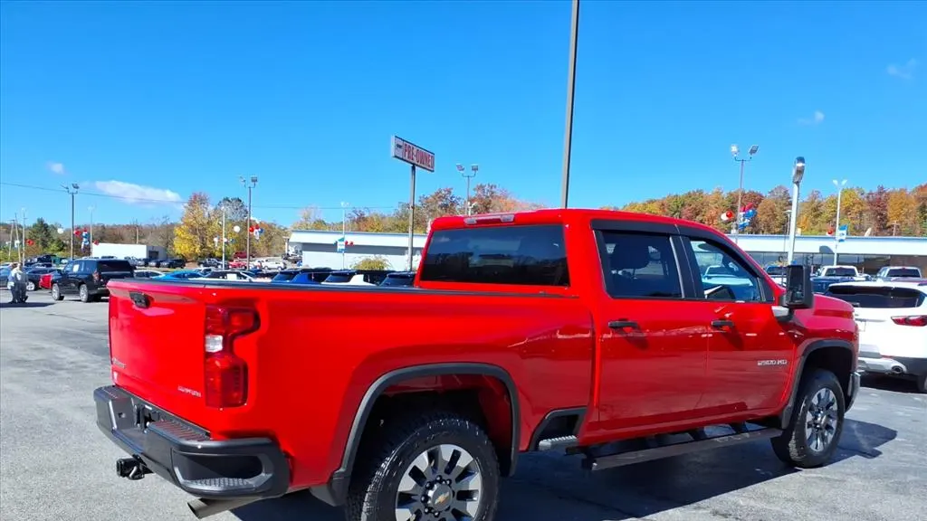 2025 Chevrolet Silverado 2500HD Custom