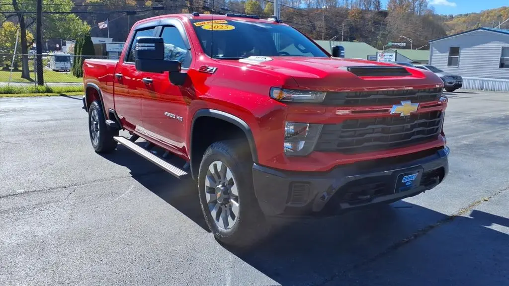 2025 Chevrolet Silverado 2500HD Custom