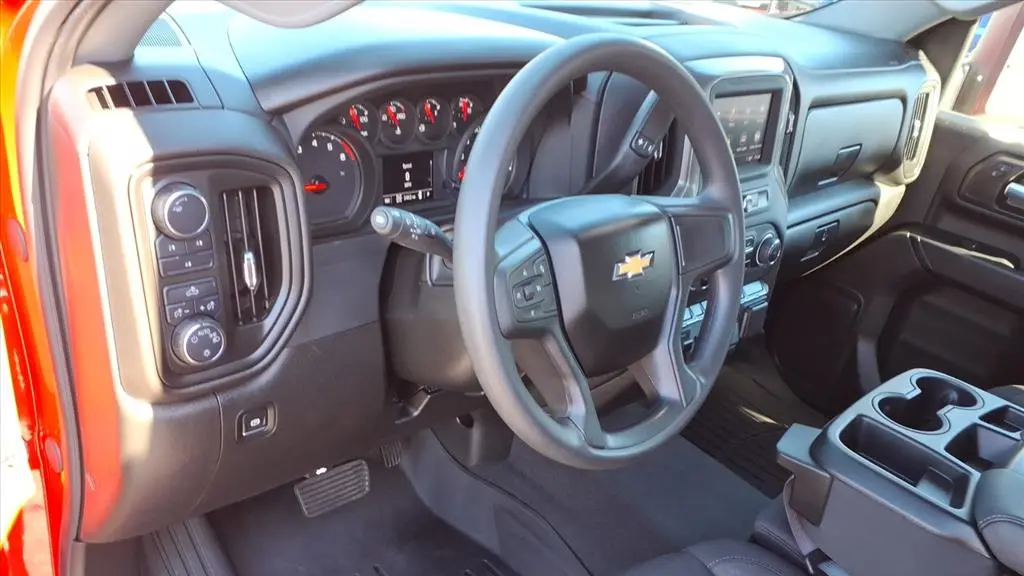 2025 Chevrolet Silverado 2500HD Custom