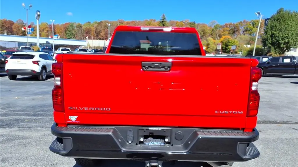 2025 Chevrolet Silverado 2500HD Custom