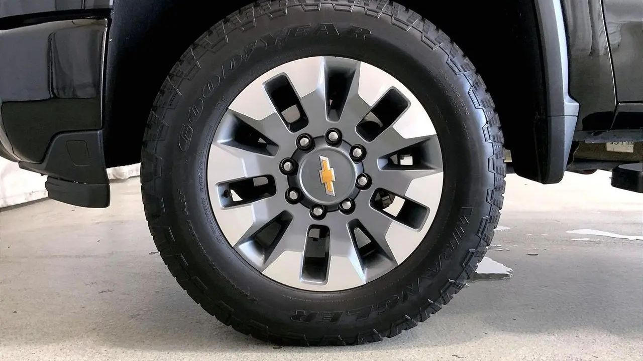 2025 Chevrolet Silverado 2500HD Custom