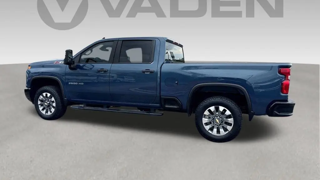 2025 Chevrolet Silverado 2500HD Custom
