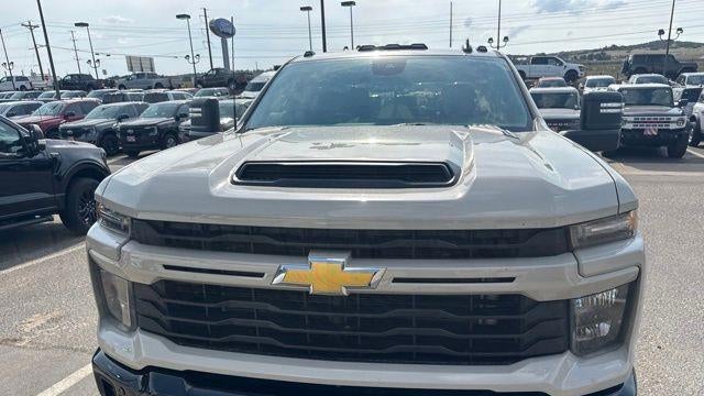 2026 Chevrolet Silverado 2500HD Custom