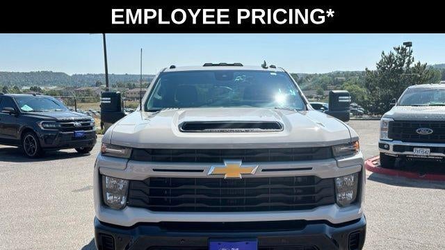 2026 Chevrolet Silverado 2500HD Custom
