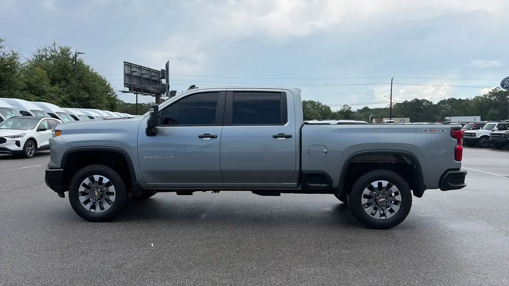 2025 Chevrolet Silverado 2500HD Custom