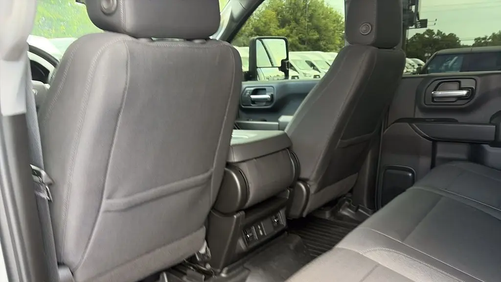 2025 Chevrolet Silverado 2500HD Custom