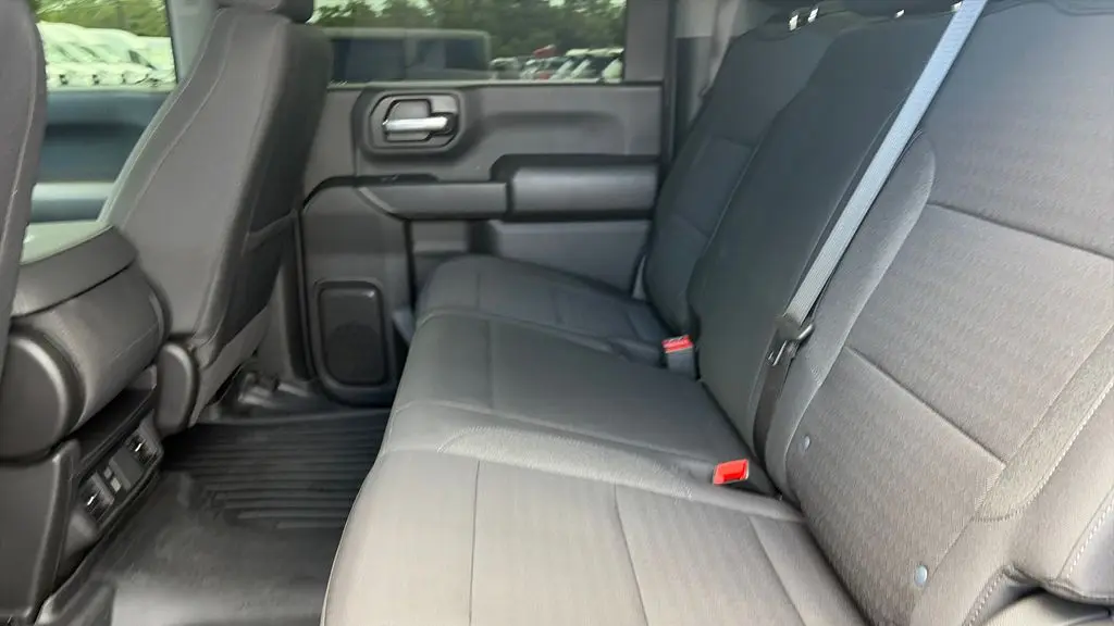 2025 Chevrolet Silverado 2500HD Custom