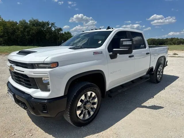 2026 Chevrolet Silverado Hd - $53,700