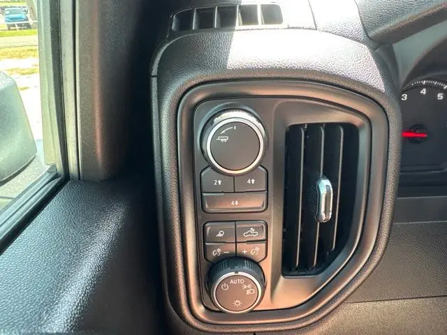 2026 Chevrolet Silverado Hd - $53,700