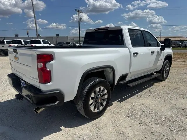 2026 Chevrolet Silverado Hd - $53,700