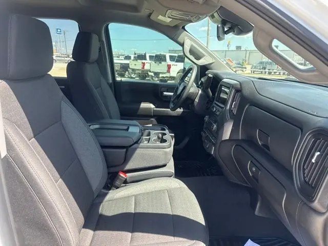 2026 Chevrolet Silverado Hd - $53,700