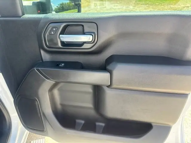 2026 Chevrolet Silverado Hd - $53,700