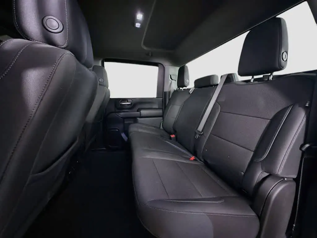 2026 Chevrolet Silverado Hd - $48,690