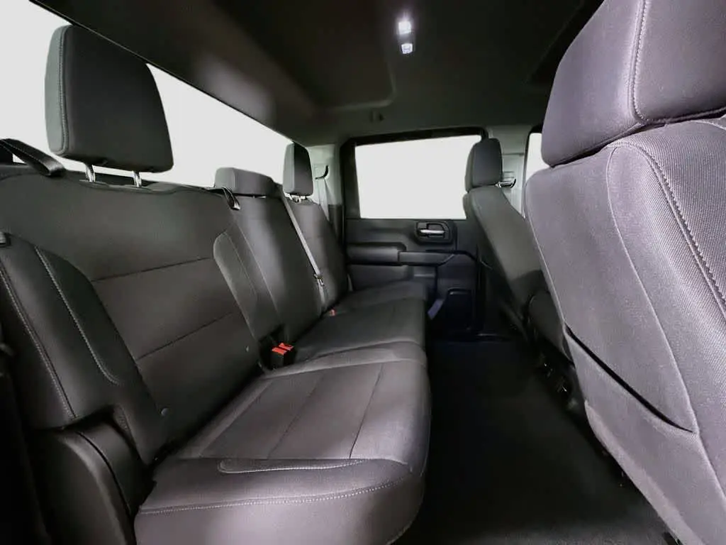 2026 Chevrolet Silverado Hd - $48,690