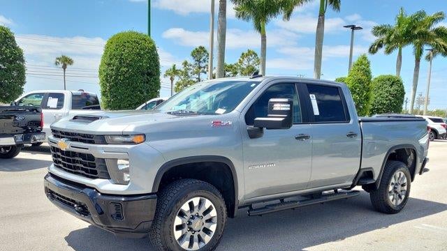 2025 Chevrolet Silverado 2500HD Custom