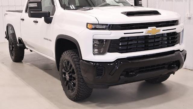 2025 Chevrolet Silverado 2500HD Custom