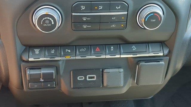 2025 Chevrolet Silverado 2500HD Custom