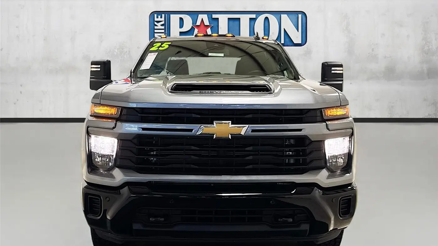2025 Chevrolet Silverado 2500HD Custom