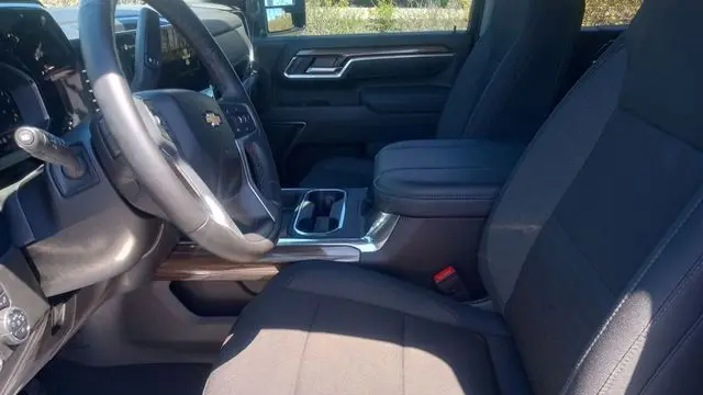 2025 Chevrolet Silverado 2500HD LT