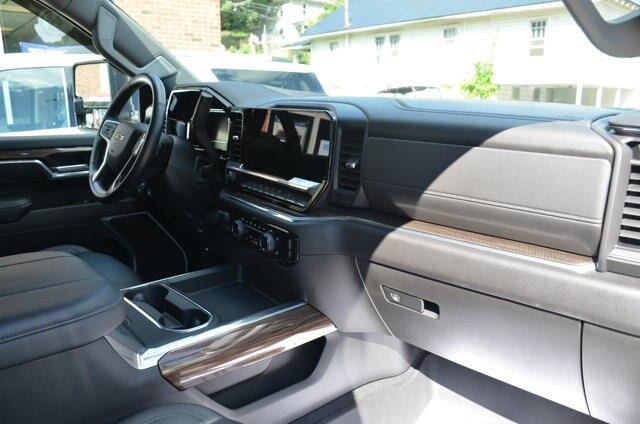 2025 Chevrolet Silverado Hd - $61,900